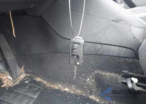 2012 Volkswagen Golf 2.5L 4-Door from USA, damaged, VIN WVWDB7AJ8CW075977